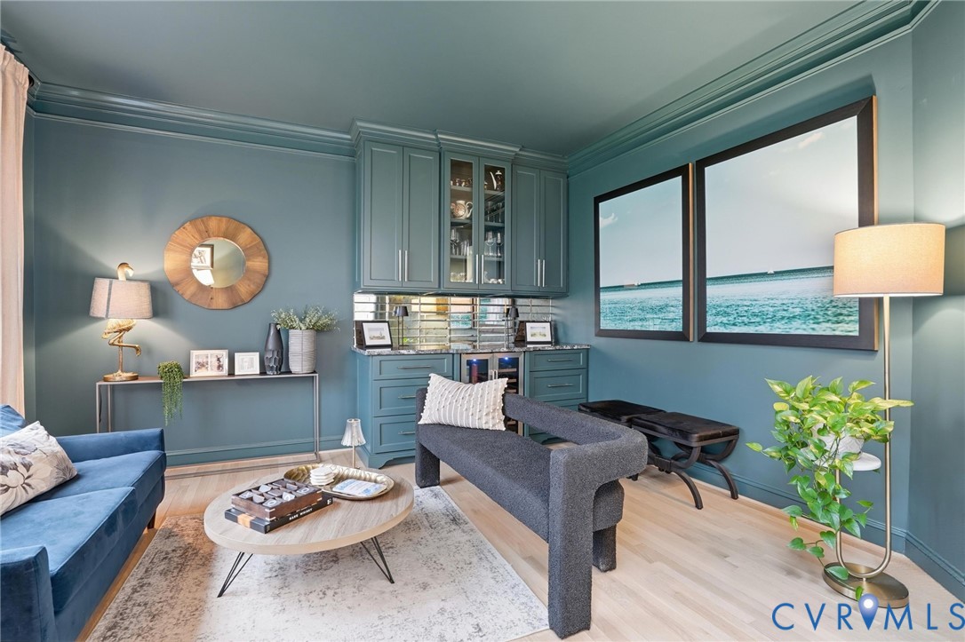 312 Eglantine Circle