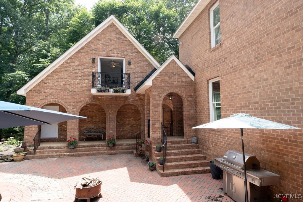 9307 Oak Trail