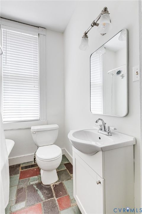 Tiny photo for 6 N Davis Avenue, Richmond, VA 23220 (MLS # 2611724)