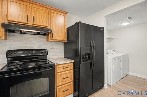 Tiny photo for 7952 Clovertree Court #7952, North Chesterfield, VA 23235 (MLS # 2619516)