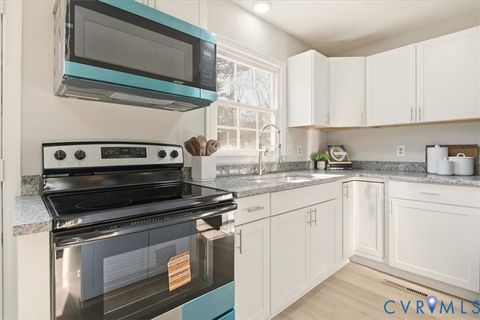 Tiny photo for 15900 Lalonde Place, Chesterfield, VA 23831 (MLS # 2533365)