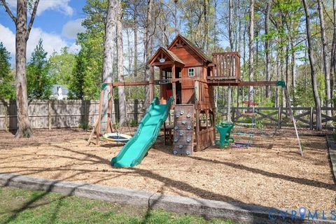 Tiny photo for 105 N Erlwood Court, Henrico, VA 23229 (MLS # 2607989)