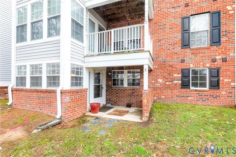 Tiny photo for 10217 Wolfe Manor Court #404, Glen Allen, VA 23060 (MLS # 2532755)