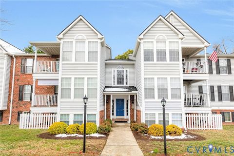 Photo of 10217 Wolfe Manor Court #404, Glen Allen, VA 23060 (MLS # 2532755)