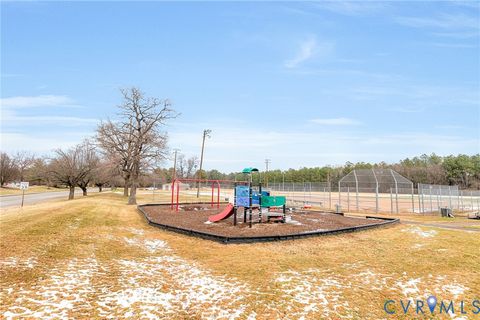 Tiny photo for 10217 Wolfe Manor Court #404, Glen Allen, VA 23060 (MLS # 2532755)