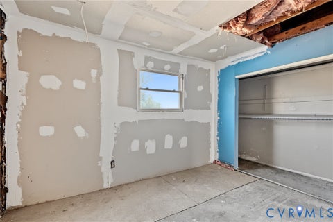 Tiny photo for 1309 Minefee Street, Richmond, VA 23224 (MLS # 2629014)