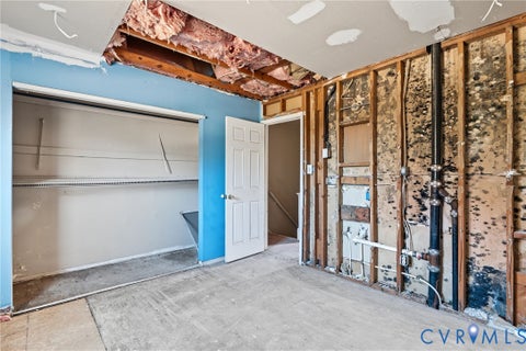 Tiny photo for 1309 Minefee Street, Richmond, VA 23224 (MLS # 2629014)