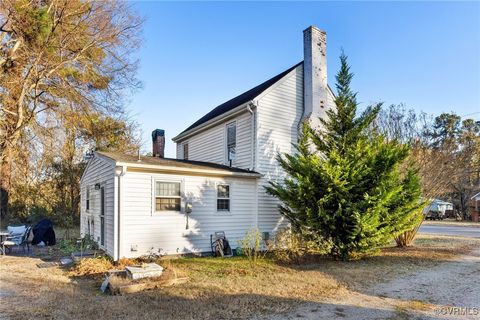 A home in South Chesterfield