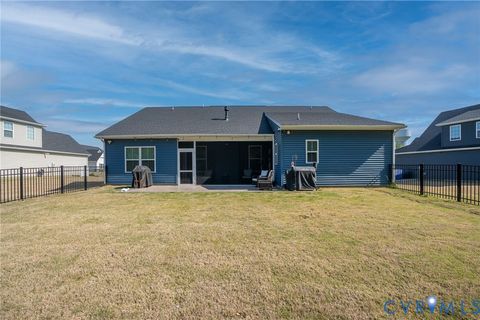 Tiny photo for 8073 Winter Fog Drive, New Kent, VA 23124 (MLS # 2610807)