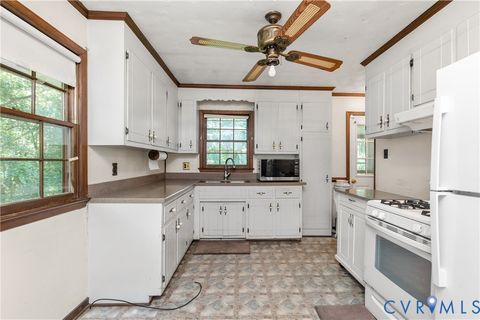 Tiny photo for 8420 Centennial Road, Prince George, VA 23842 (MLS # 2529343)