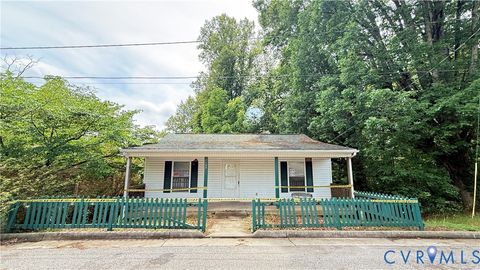 Tiny photo for 1100 CHERRY Street, Martinsville, VA 24112 (MLS # 2615255)