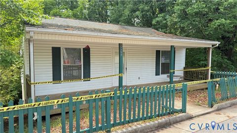Tiny photo for 1100 CHERRY Street, Martinsville, VA 24112 (MLS # 2615255)