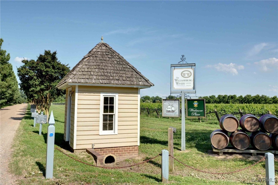 Williamsburg, Virginia 23185, United States, 5 Bedrooms Bedrooms, ,6 BathroomsBathrooms,Residential,Active,83619