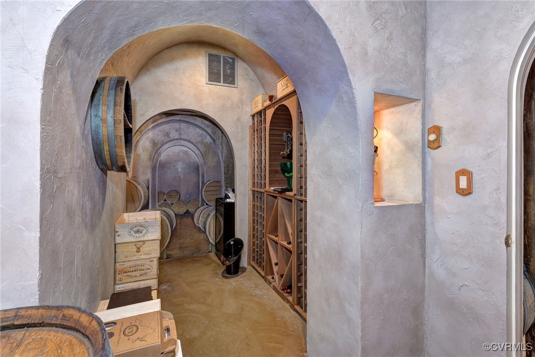 Williamsburg, Virginia 23185, United States, 5 Bedrooms Bedrooms, ,6 BathroomsBathrooms,Residential,Active,83619