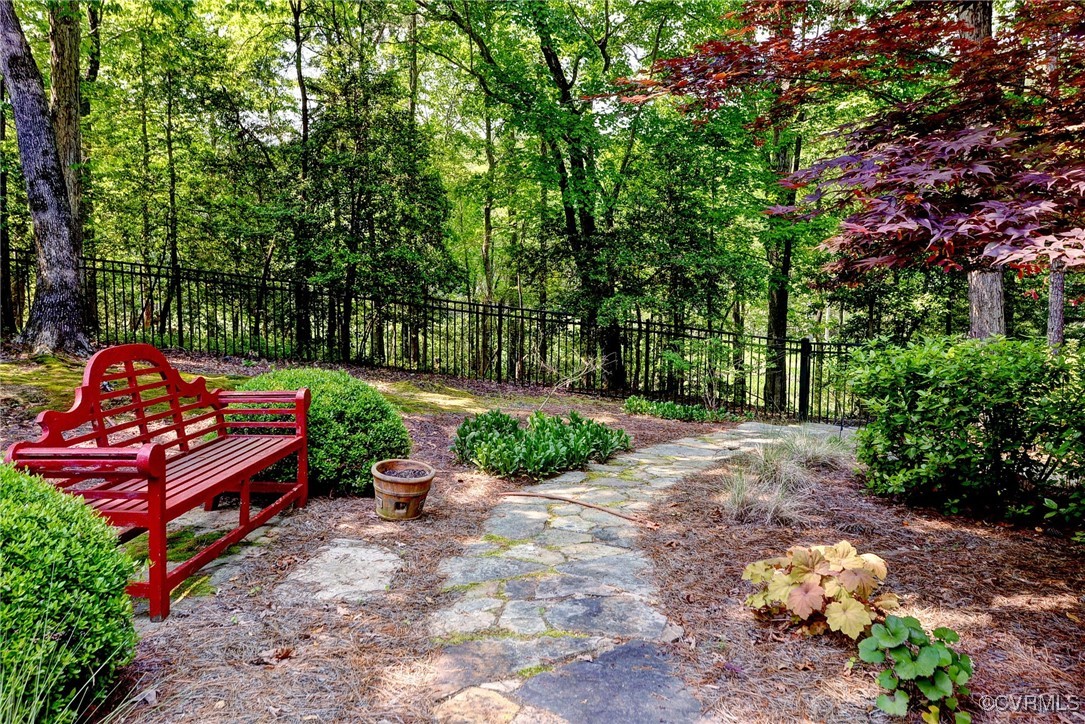 Williamsburg, Virginia 23185, United States, 5 Bedrooms Bedrooms, ,6 BathroomsBathrooms,Residential,Active,83619