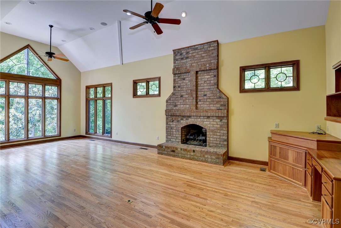 Williamsburg, Virginia 23185, United States, 5 Bedrooms Bedrooms, ,6 BathroomsBathrooms,Residential,Active,83619