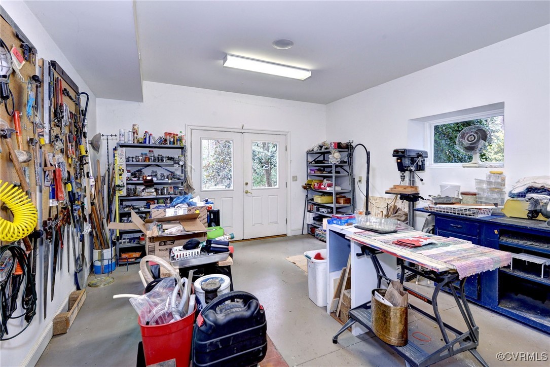 Williamsburg, Virginia 23185, United States, 5 Bedrooms Bedrooms, ,6 BathroomsBathrooms,Residential,Active,83619