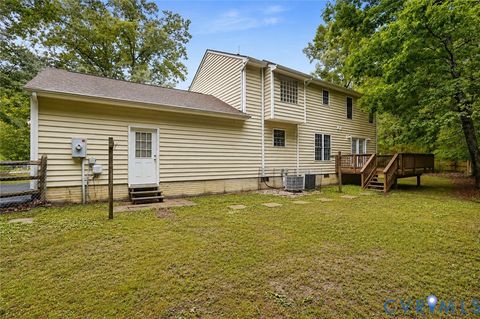 Tiny photo for 500 Montgomery Drive, Ruther Glen, VA 22546 (MLS # 2614040)