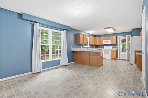 Tiny photo for 500 Montgomery Drive, Ruther Glen, VA 22546 (MLS # 2614040)