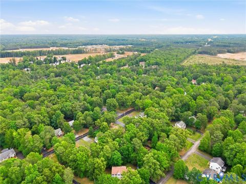 Tiny photo for 500 Montgomery Drive, Ruther Glen, VA 22546 (MLS # 2614040)