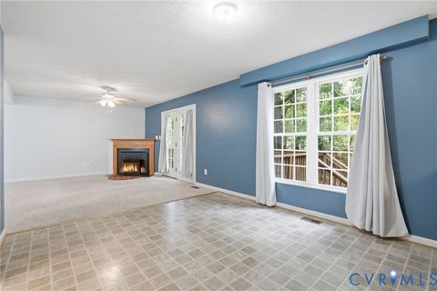 Tiny photo for 500 Montgomery Drive, Ruther Glen, VA 22546 (MLS # 2614040)