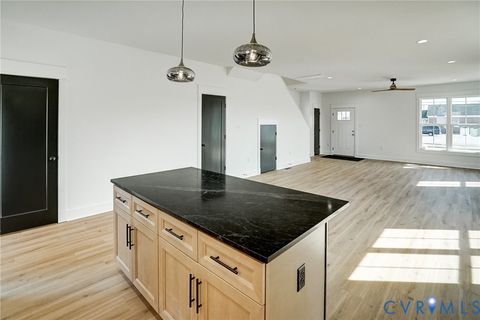 Tiny photo for 901 Commerce Street, Petersburg, VA 23803 (MLS # 2604230)