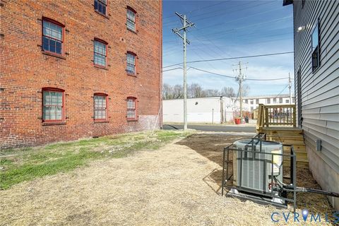 Tiny photo for 901 Commerce Street, Petersburg, VA 23803 (MLS # 2604230)