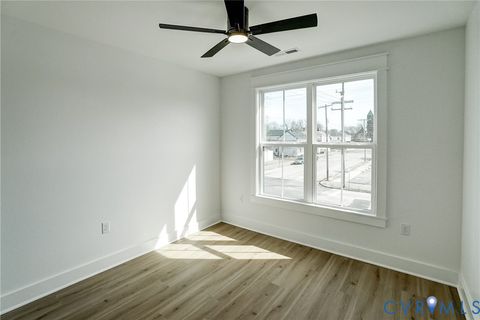 Tiny photo for 901 Commerce Street, Petersburg, VA 23803 (MLS # 2604230)