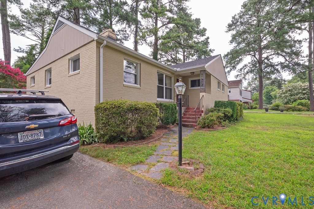 Henrico, Virginia 23229, United States, 3 Bedrooms Bedrooms, ,2 BathroomsBathrooms,Residential,Pending,182273