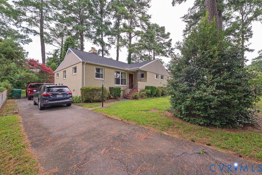 Henrico, Virginia 23229, United States, 3 Bedrooms Bedrooms, ,2 BathroomsBathrooms,Residential,Pending,182273