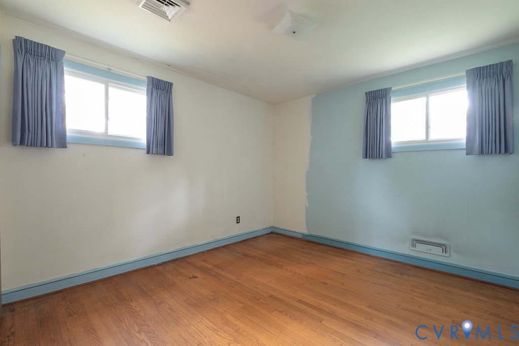 Henrico, Virginia 23229, United States, 3 Bedrooms Bedrooms, ,2 BathroomsBathrooms,Residential,Pending,182273