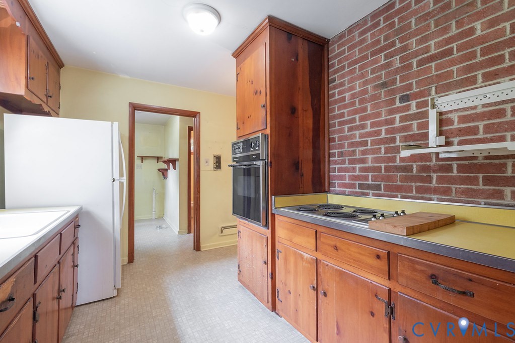 Henrico, Virginia 23229, United States, 3 Bedrooms Bedrooms, ,2 BathroomsBathrooms,Residential,Pending,182273