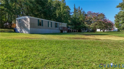 Tiny photo for 1513 & 1521 Third Street, Victoria, VA 23952 (MLS # 2623627)