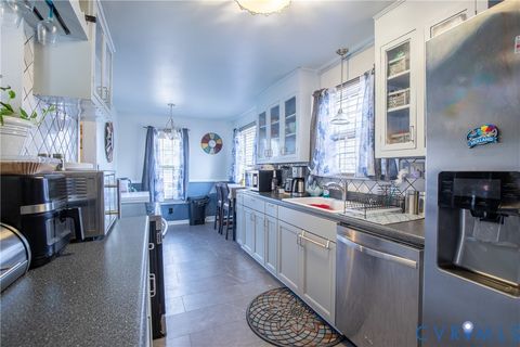 Tiny photo for 423 Atwater Road, Hopewell, VA 23860 (MLS # 2602149)