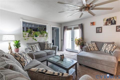 Tiny photo for 423 Atwater Road, Hopewell, VA 23860 (MLS # 2602149)