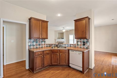 Tiny photo for 14537 Sailboat Circle, Chesterfield, VA 23112 (MLS # 2610836)