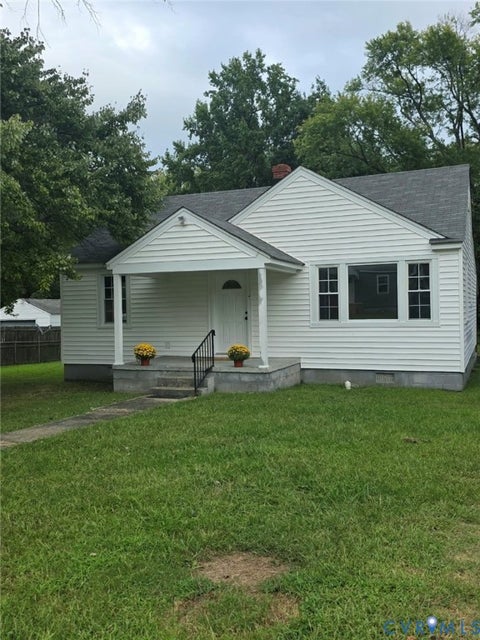 Tiny photo for 4319 Shackleford Road, Richmond, VA 23234 (MLS # 2625917)