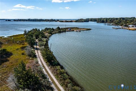 Tiny photo for 2924 Simonson Road, Farnham, VA 22460 (MLS # 2530880)