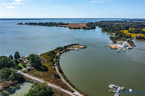 2924 Simonson Road Farnham VA 22460