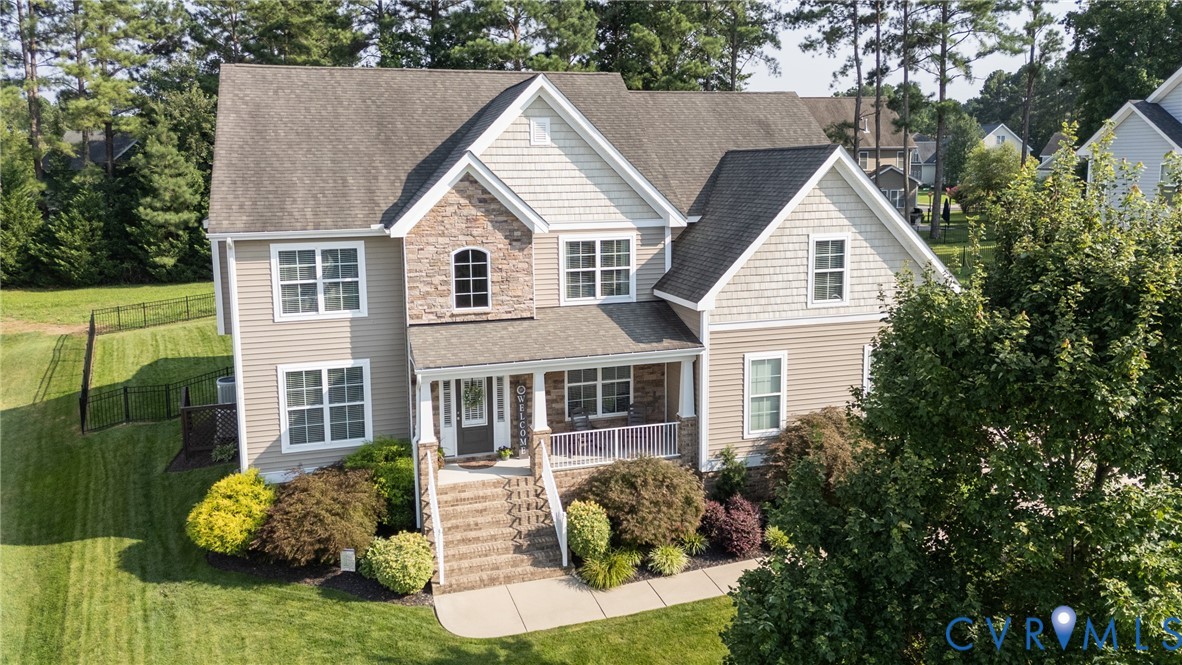 8213 Longlands Court