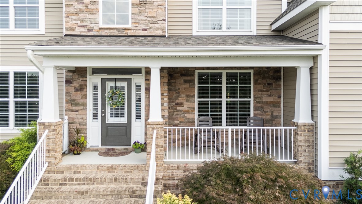 8213 Longlands Court