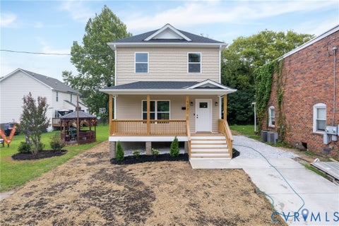 Tiny photo for 723 Harding Street, Petersburg, VA 23803 (MLS # 2621045)