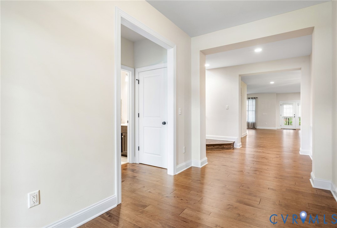 12392 S Readers Circle