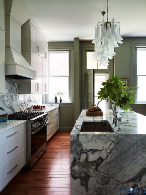 Tiny photo for 2204 Monument Avenue, Richmond, VA 23220 (MLS # 2604034)