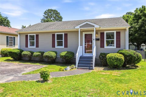 Photo of 203 Cloverhill Avenue, Colonial Heights, VA 23834 (MLS # 2615681)