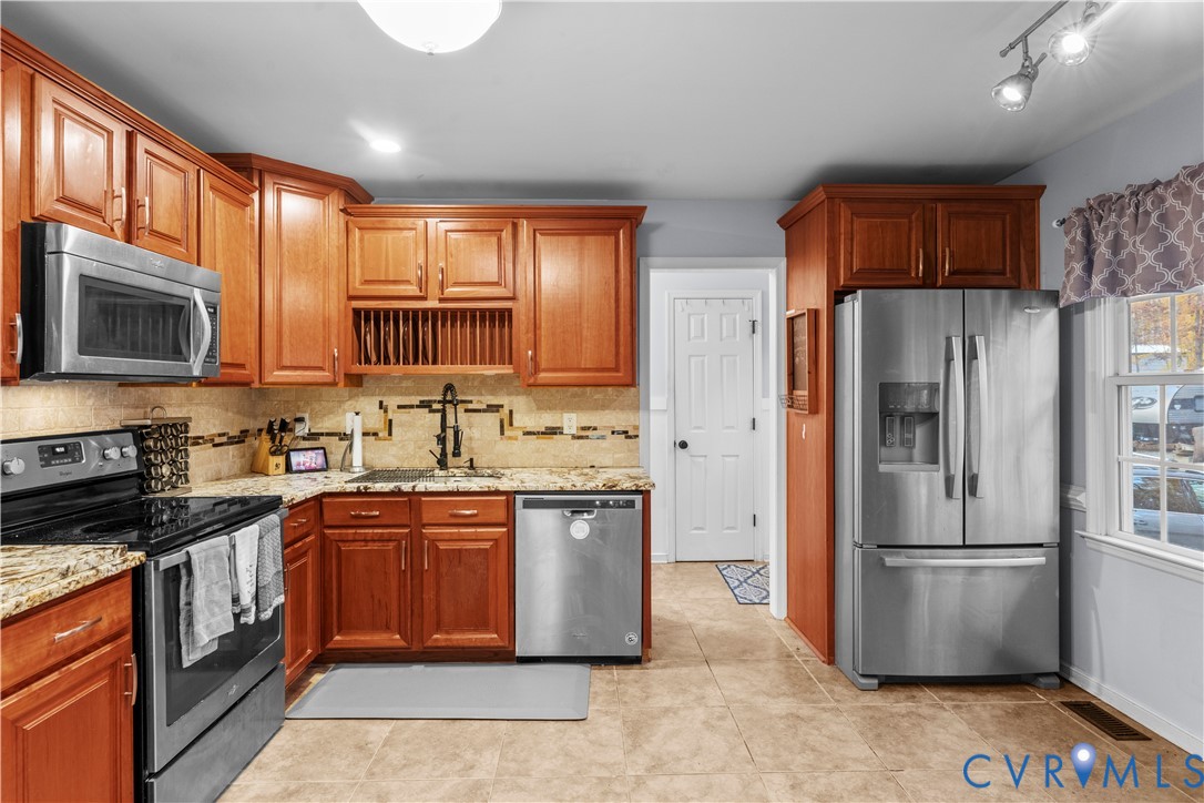 Powhatan, Virginia 23139, United States, 3 Bedrooms Bedrooms, ,3 BathroomsBathrooms,Residential,Active,245729