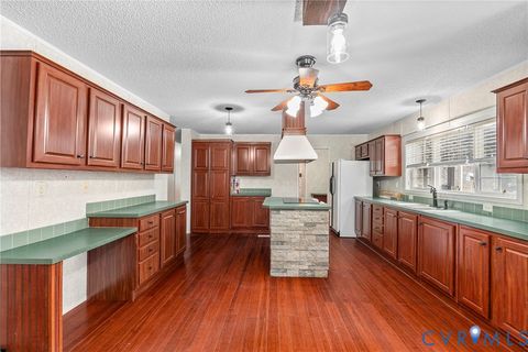 Tiny photo for 9174 Howardsville Road, Howardsville, VA 24562 (MLS # 2533201)