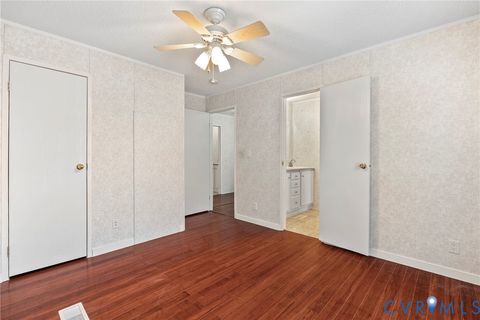 Tiny photo for 9174 Howardsville Road, Howardsville, VA 24562 (MLS # 2533201)