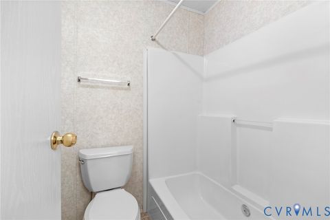 Tiny photo for 9174 Howardsville Road, Howardsville, VA 24562 (MLS # 2533201)