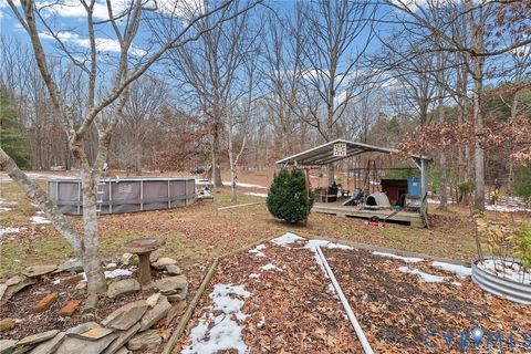Tiny photo for 9174 Howardsville Road, Howardsville, VA 24562 (MLS # 2533201)